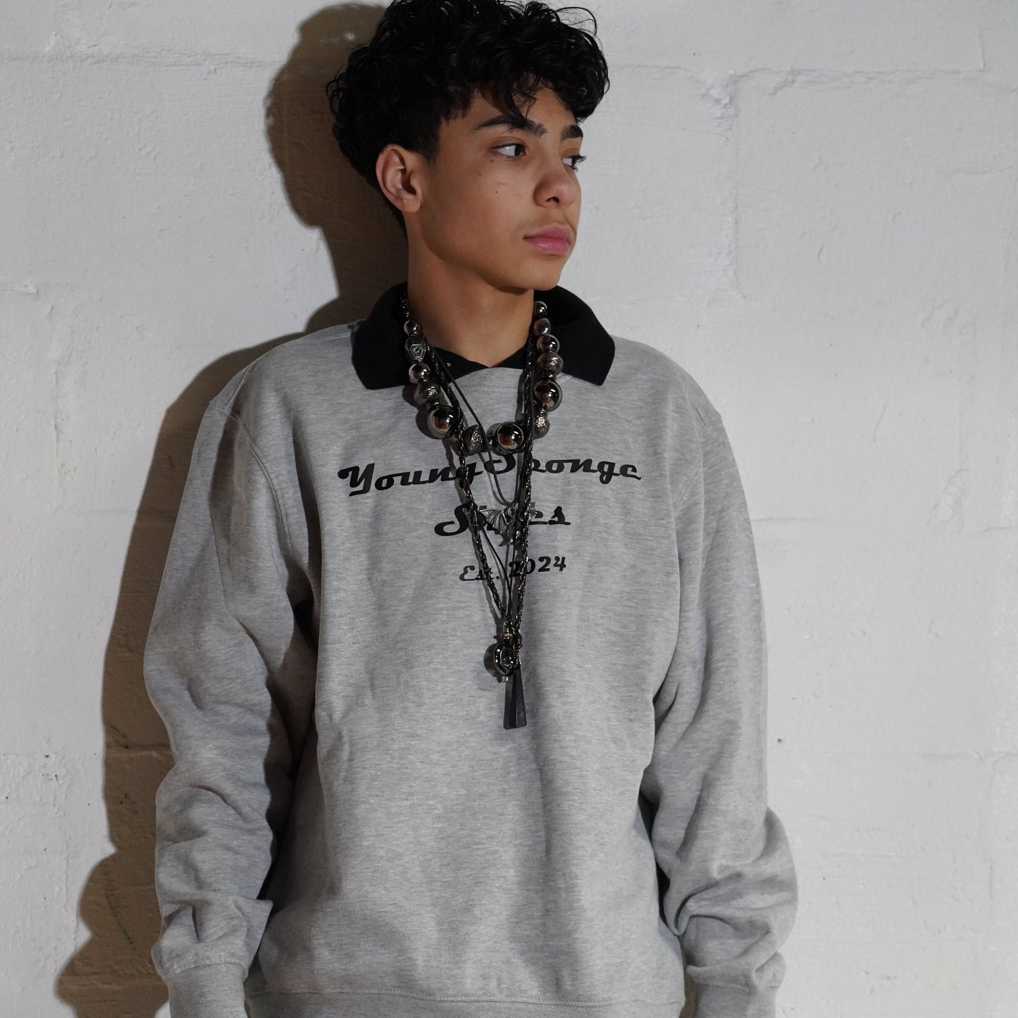 Sweatshirt